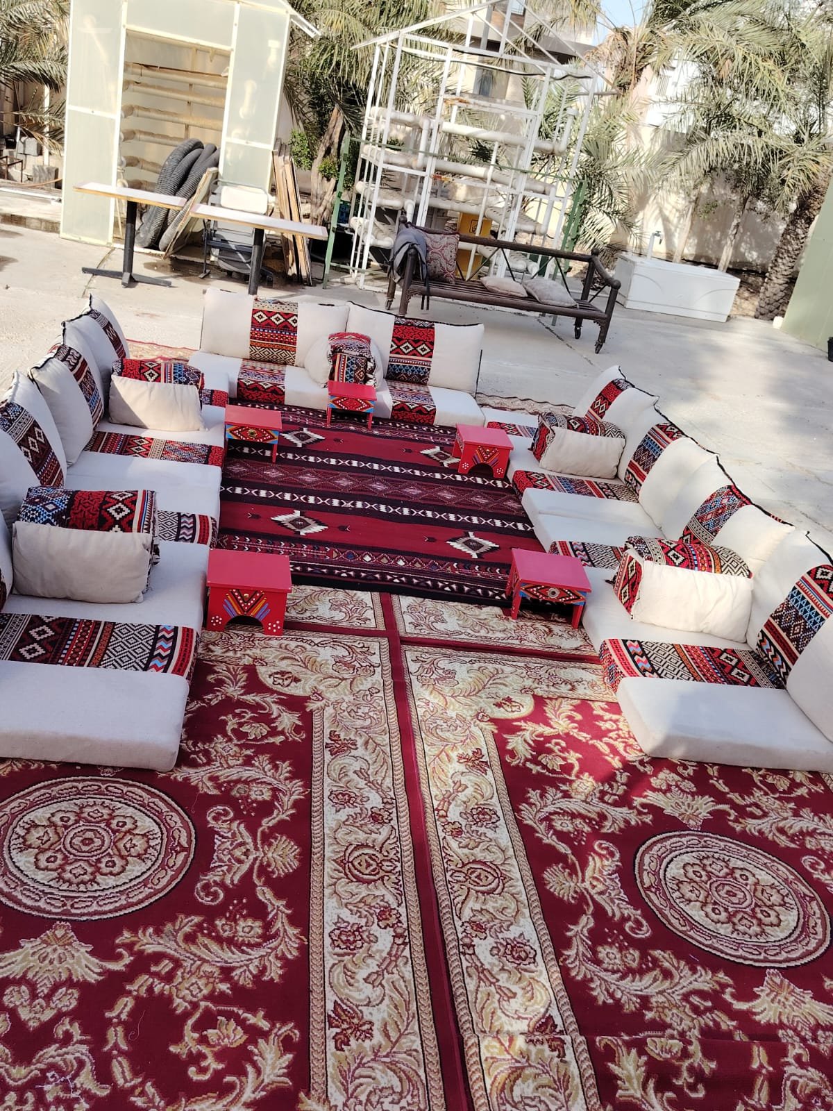 حفل تخرج مع منصة تصوير – حي الصحافة